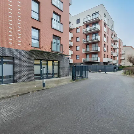 Nowa Grobla Estate Near Starowka By Renters *