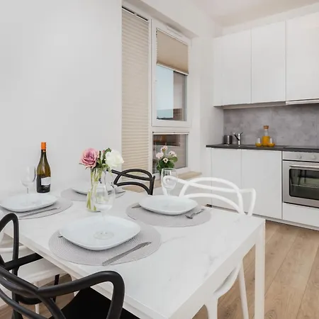 Nowa Grobla Estate Near Starowka By Renters Apartament