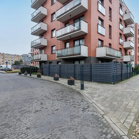 Nowa Grobla Estate Near Starowka By Renters *